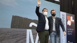 El PP lucha por salvar Castilla y León y se asoma al abismo con Vox
