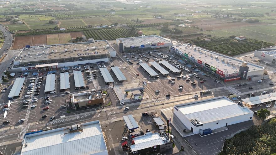 Una empresa de Hungría compra un centro comercial de Castellón