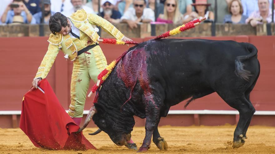 Estos son los carteles oficiales de la Feria de Abril 2024 y del abono de la temporada de Sevilla