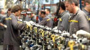 Cadena de montaje de una planta de fabricación de automóviles.