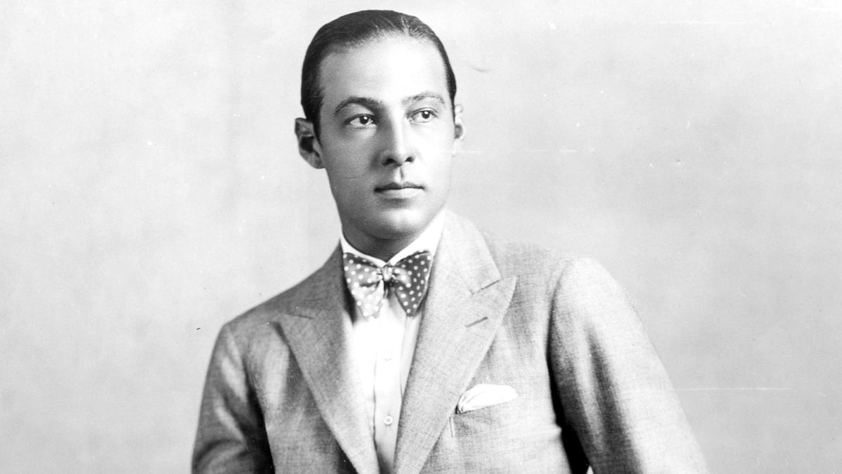 Rodolfo Valentino.