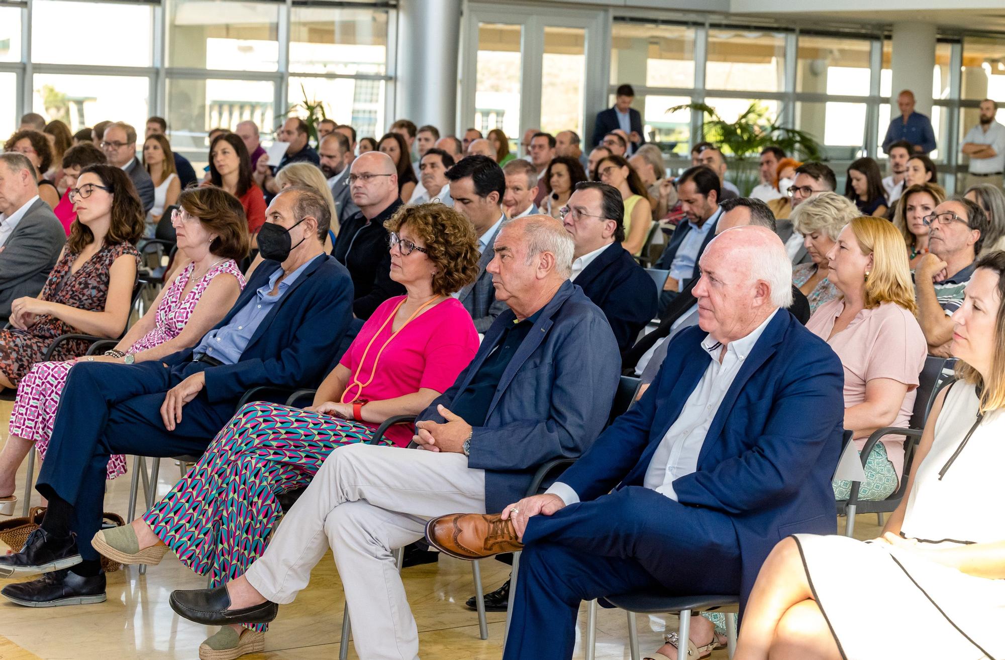 Ximo Puig anuncia que la actividad en la Ciudad de la Luz se retomará después del verano