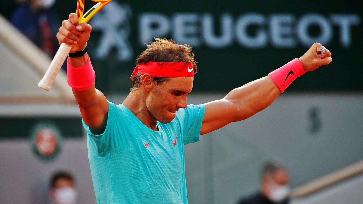 Nadal celebra el triunfo ante
 Schwartzman.  REUTERS/Charles Platiau