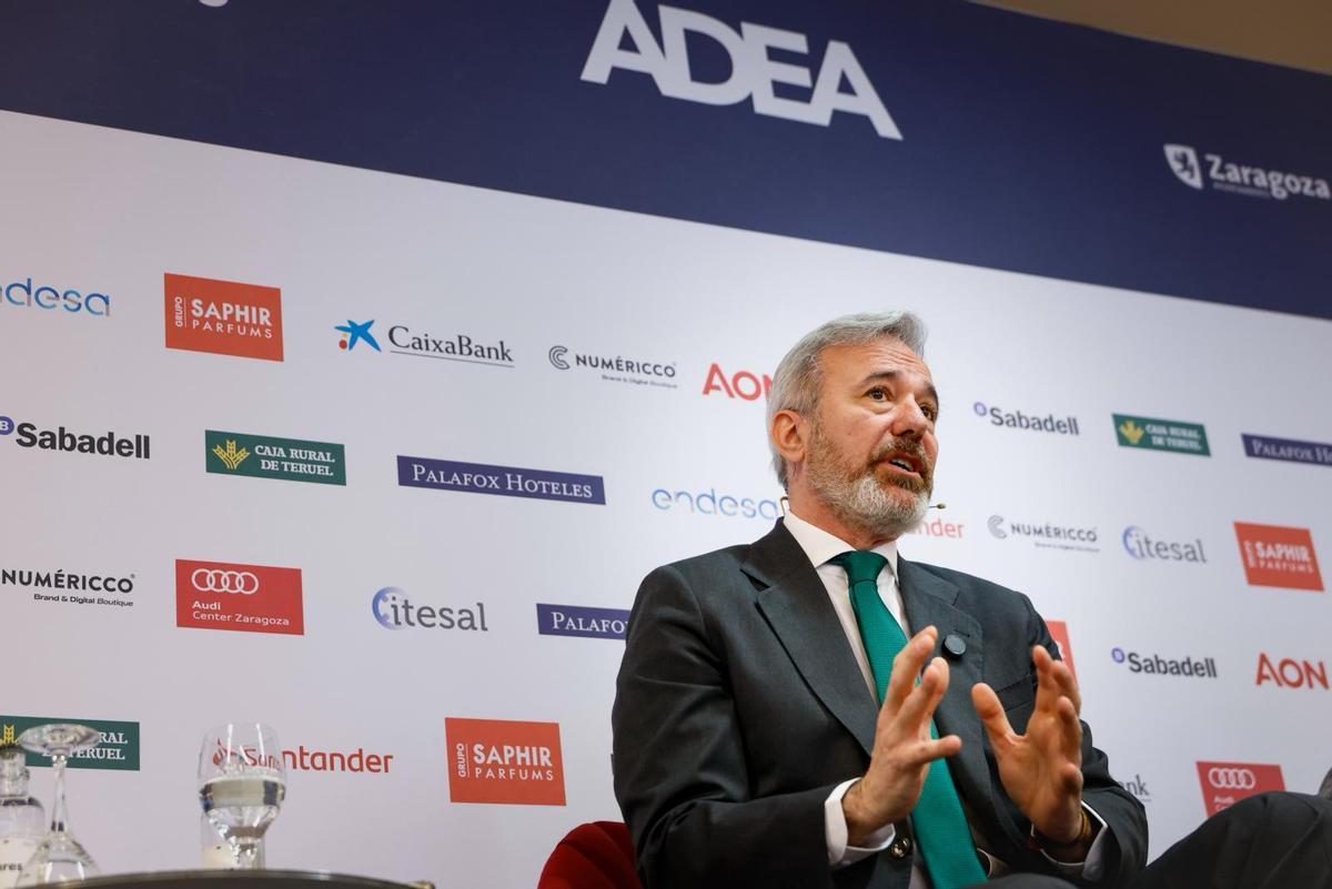 El presidente de Aragón y candidato del PP, Jorge Azcón, en el foro ADEA.