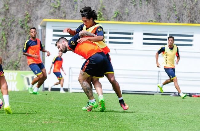 Entrenamienro de la UD Las Palmas previo a la ...