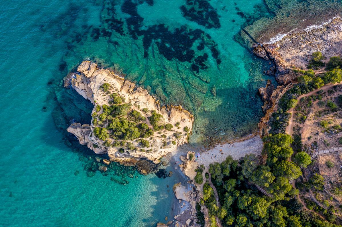 Islote roca en L'Ametlla de Mar, Costa Dorada