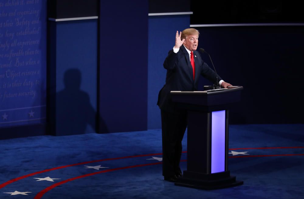 Hillary Clinton y Donald Trump se han enfrentado en el tercer y último debate de las elecciones en EEUU.