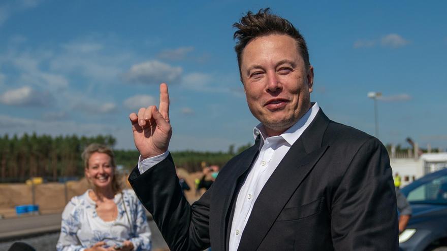Elon Musk ven accions de Tesla per valor de 1.020 milions de dòlars