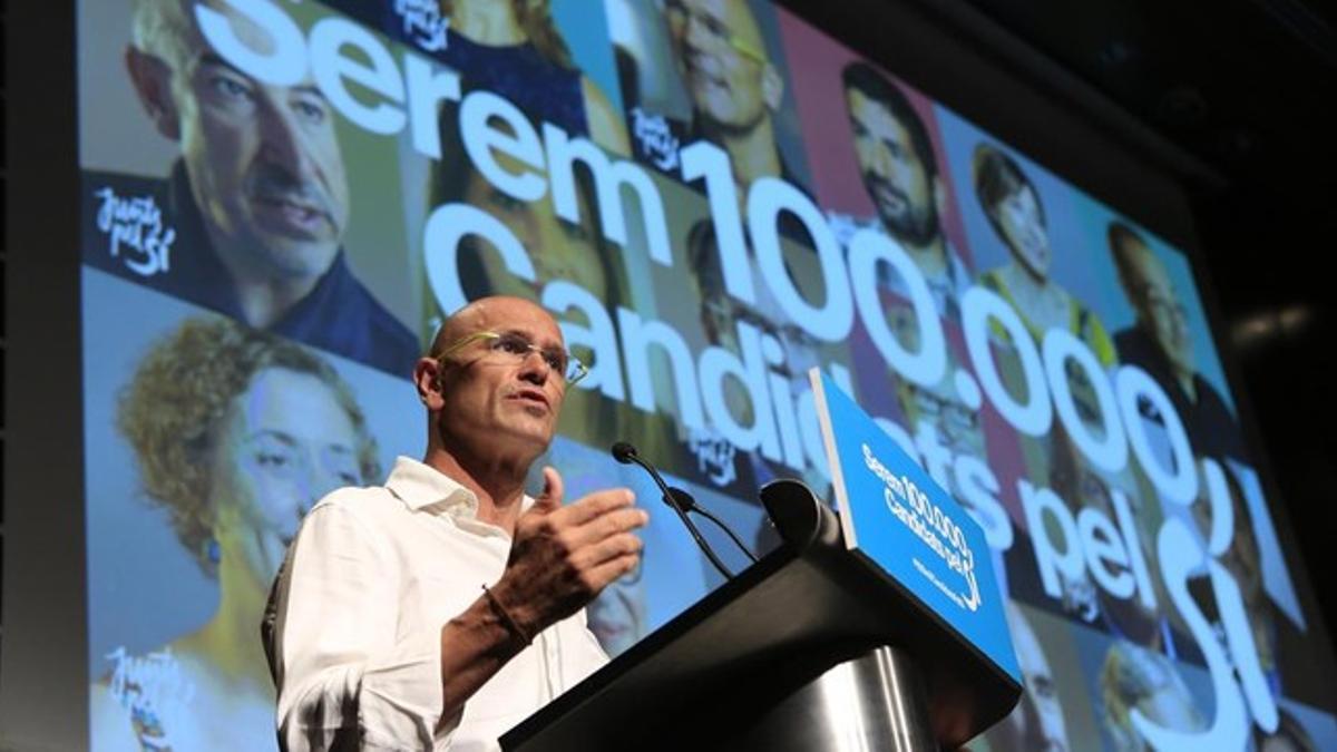 El cabeza de lista de Junts pel Sí, Raül Romeva, este lunes durante la presentación de la campaña de su candidatura.