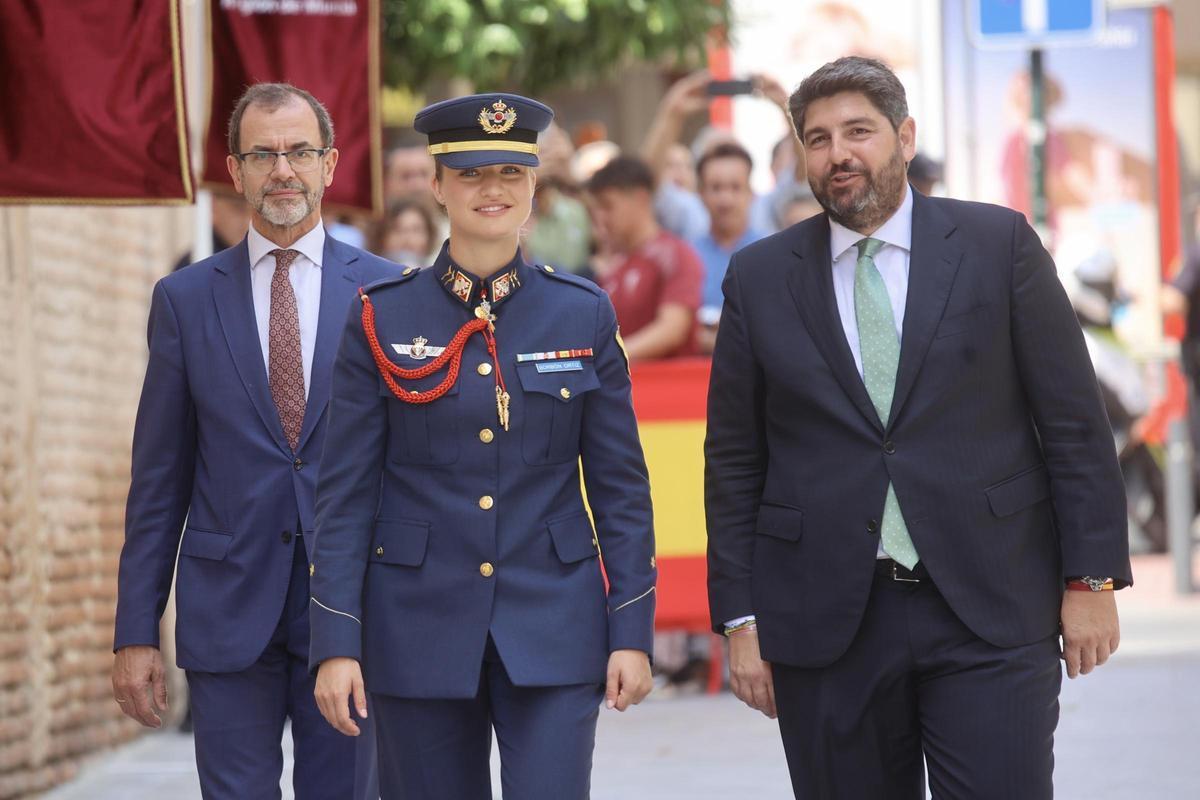 Imágenes de la entrega de la Medalla de Oro de la Región a la princesa Leonor