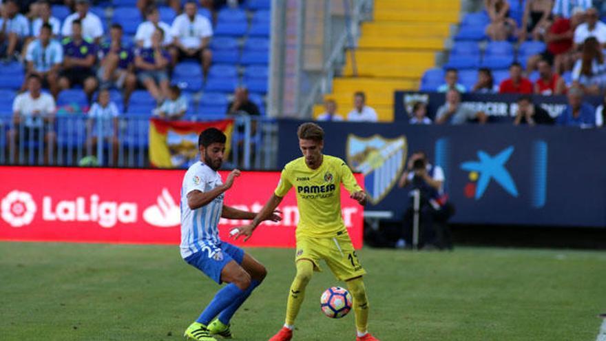 Samu Castillejo fue un quebradero de cabeza para Miguel Torres todo el partido.