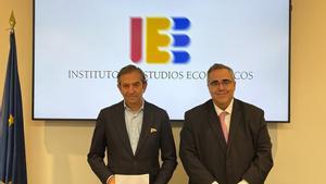 El director general del IEE, Gregorio Izquierdo y el presidente del organismo, Íñigo Fernández de Mesa, en una imagen de archivo.