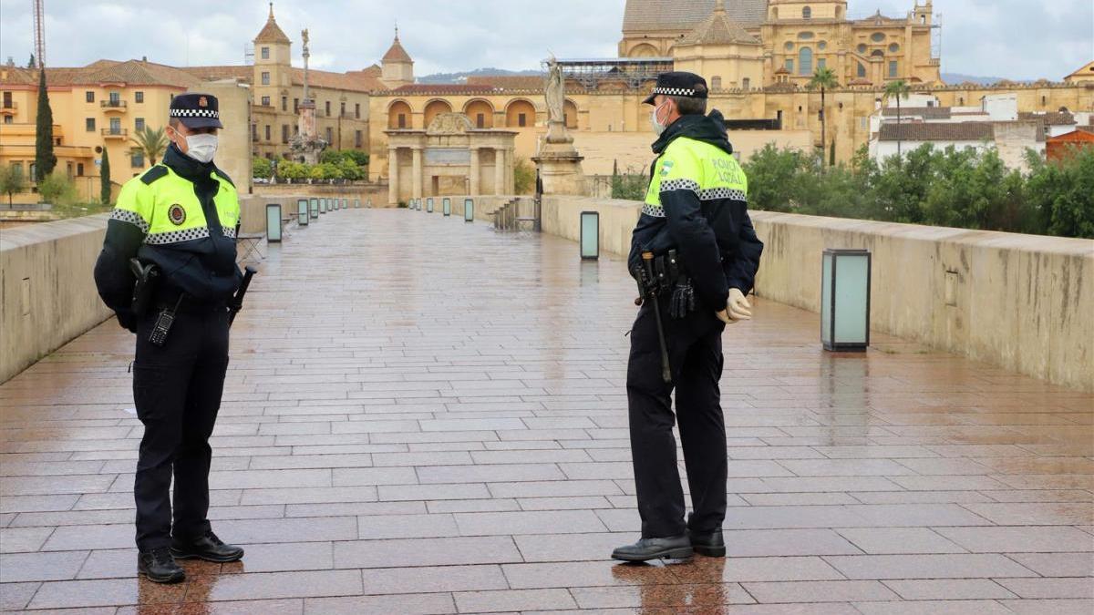 Coronavirus en Córdoba: la Policía Local denuncia a 35 personas por saltarse el confinamiento