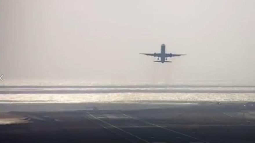 La niebla obliga a desviar varios vuelos del Aeropuerto César Manrique-Lanzarote