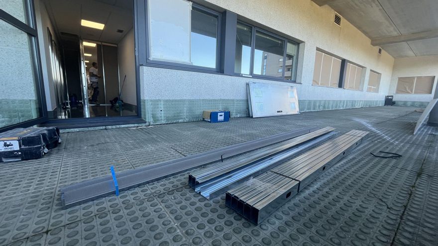 Arrancan en el CHUS las obras de humanización de la sala de espera de oncología