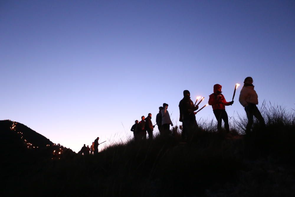 Bajada de los Reyes Magos desde el Monte Bolón de Elda.