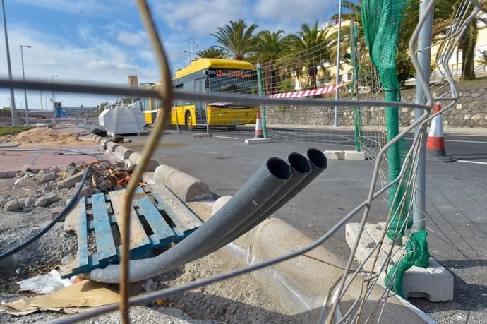 03-04-2020 LAS PALMAS DE GRAN CANARIA. Obras paradas en la calle Blas Cabrera Felipe. Fotógrafo: Andrés Cruz  | 03/04/2020 | Fotógrafo: Andrés Cruz