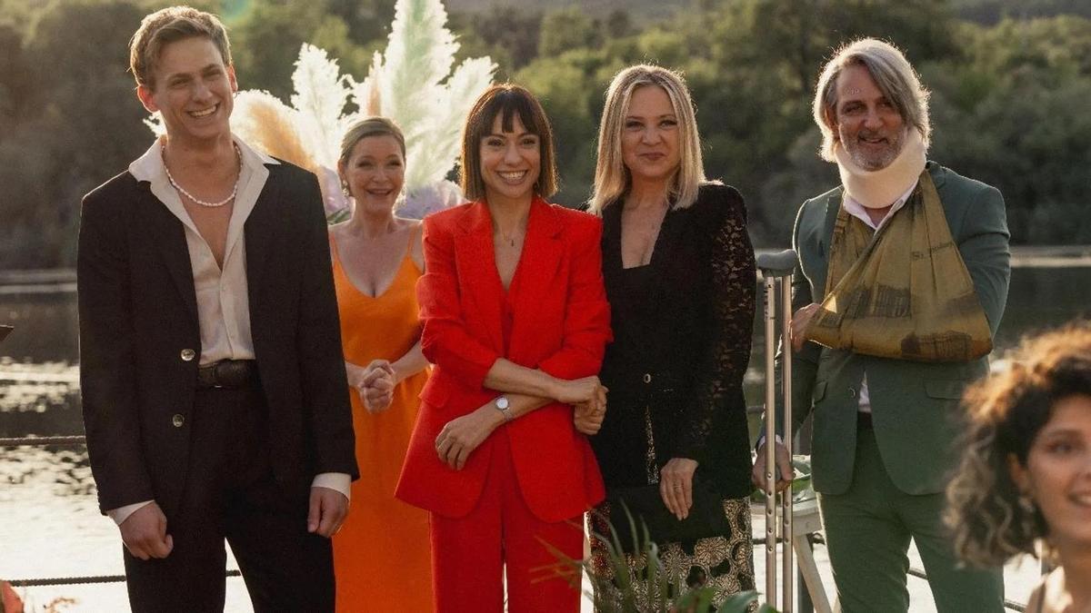 Escena de 'Todos los lados de la cama' que se estrena el 14 de noviembre en cines.