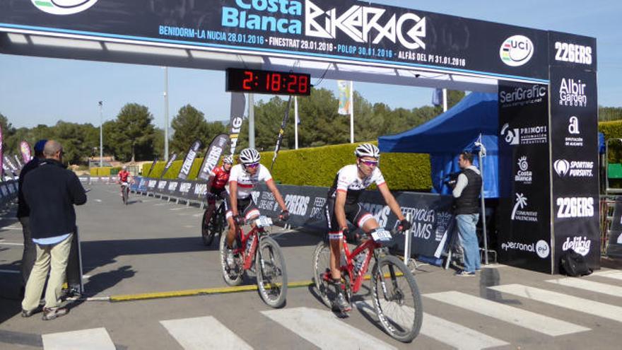 Meta de la primera etapa de la Costa Blanca Bike Race