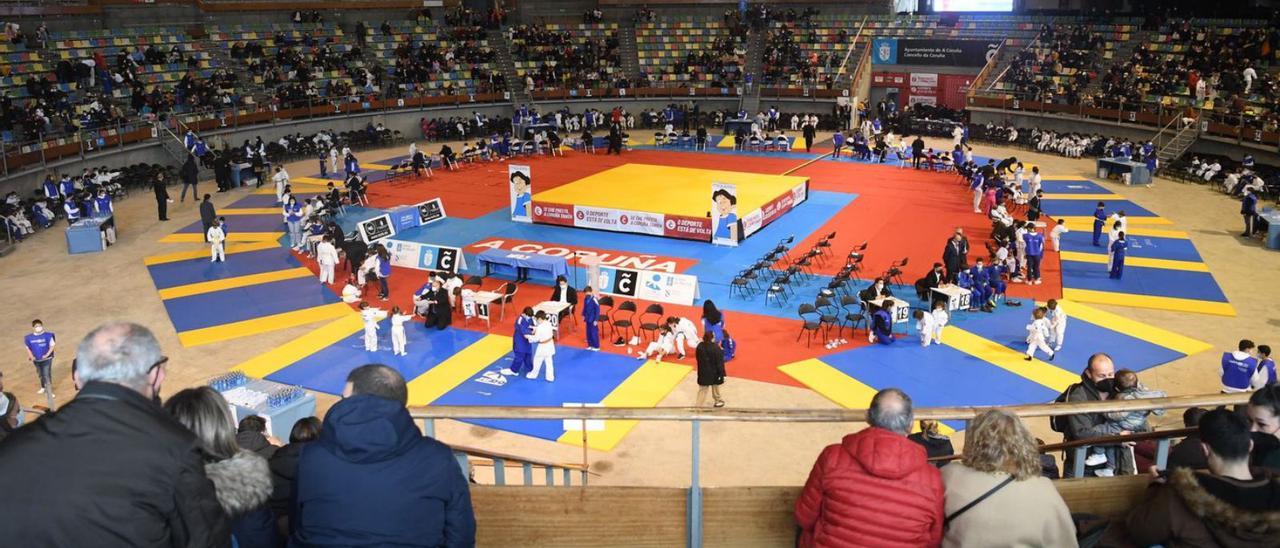 Panorámica del Coliseum en la pasada edición del Trofeo Miguelito. |  // CARLOS PARDELLAS