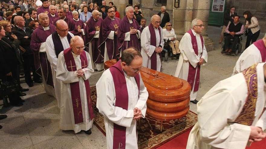 Funeral de Domingo Gómez Freire en la catedral de Ourense. // Iñaki Osorio