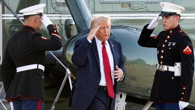 El president nord-americà, Donald Trump, ahir a Ginebra a l’acabar la cimera del G-7.  | MARTIAL TREZZINI / AFP)