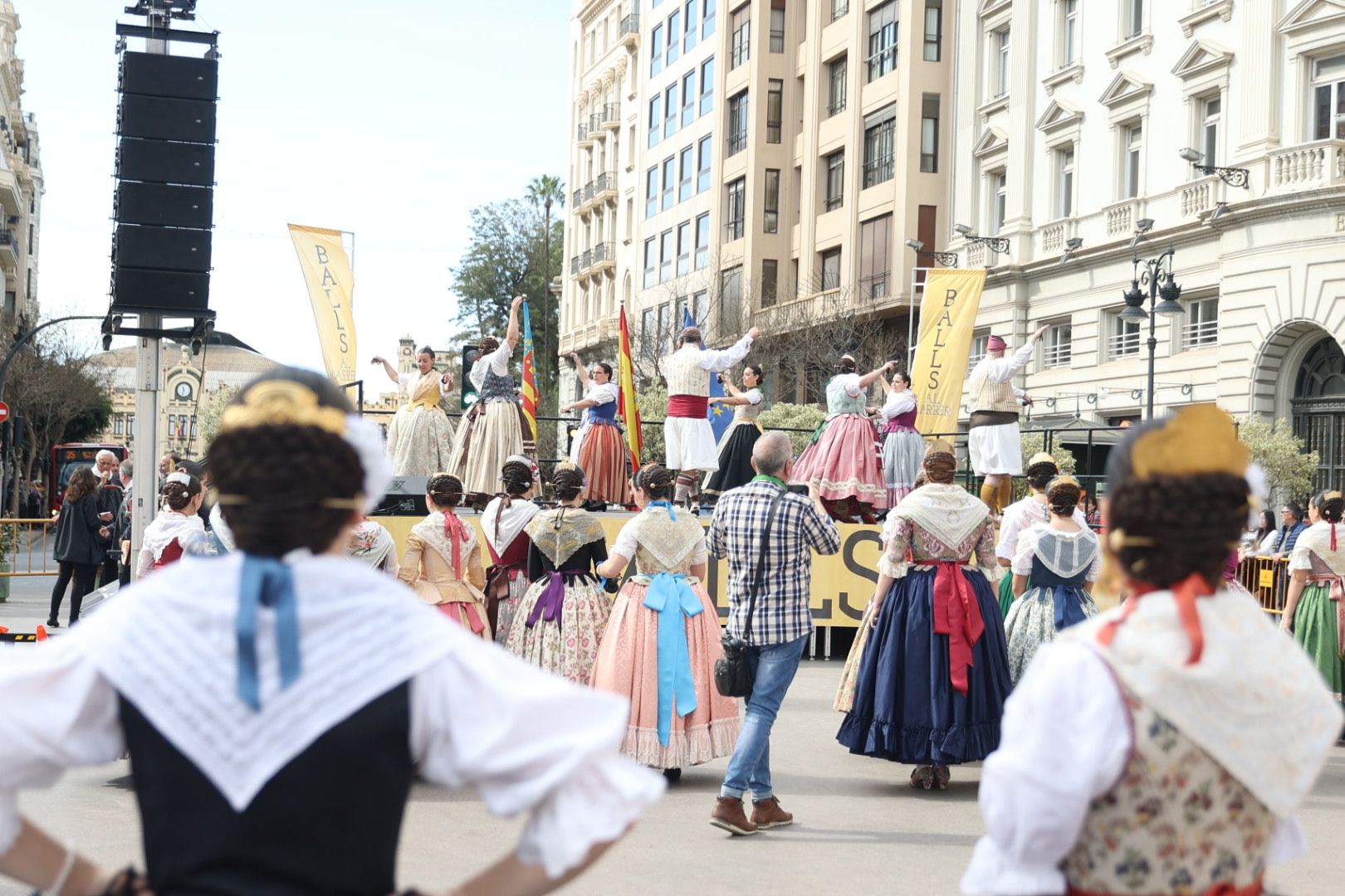 Las Fallas 2024 empiezan bailando