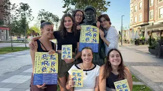 Las jóvenes de El Berrón recuperan las fiestas, que arrancan el viernes con el pregón: "Tenemos muy buenas expectativas"