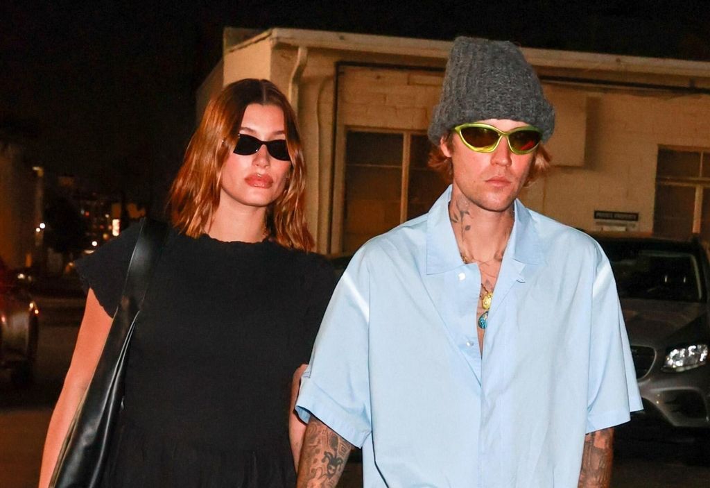 Justin Bieber y Hailey Baldwin paseando por Los Ángeles