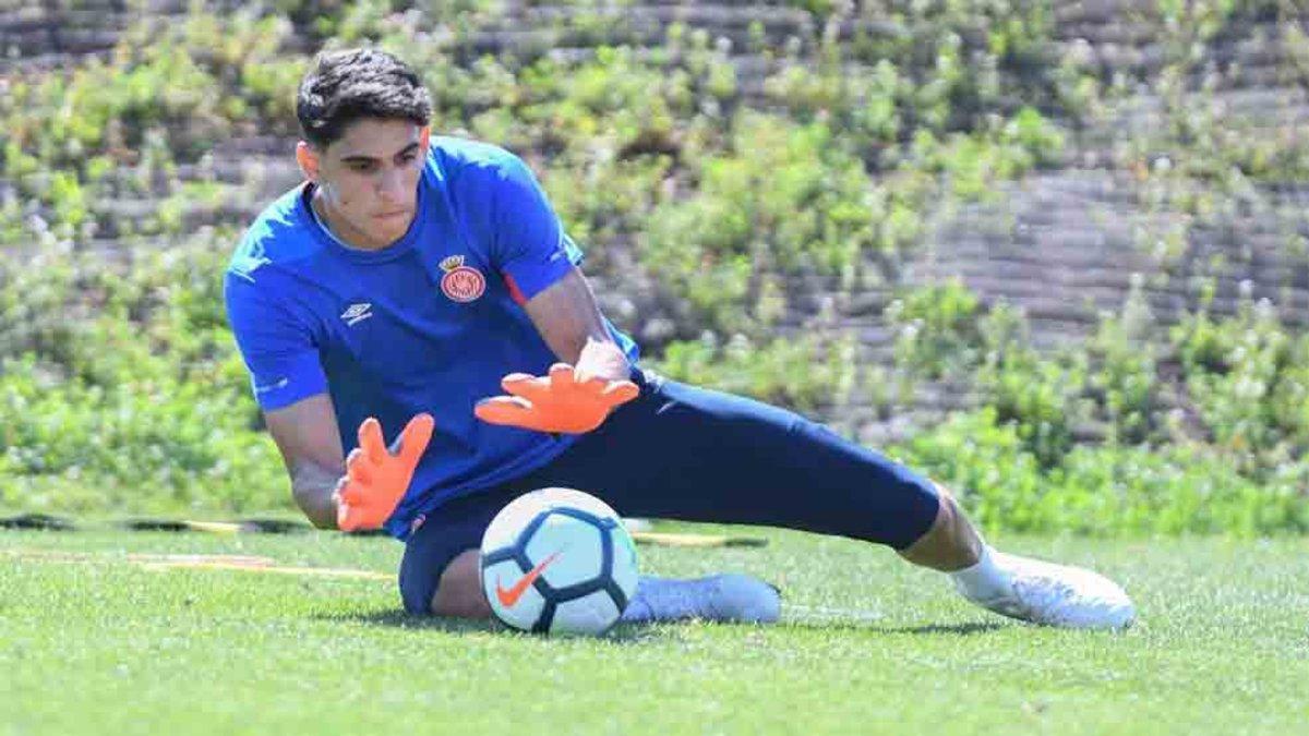 Bounou en un entrenamiento con el Girona