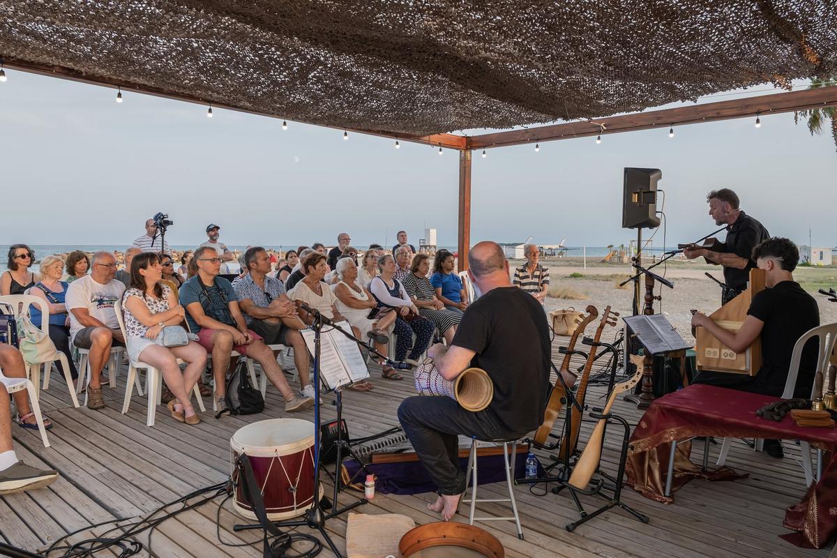 La Mar de Cultures torna a oferir un pont entre diferents tradicions musicals.