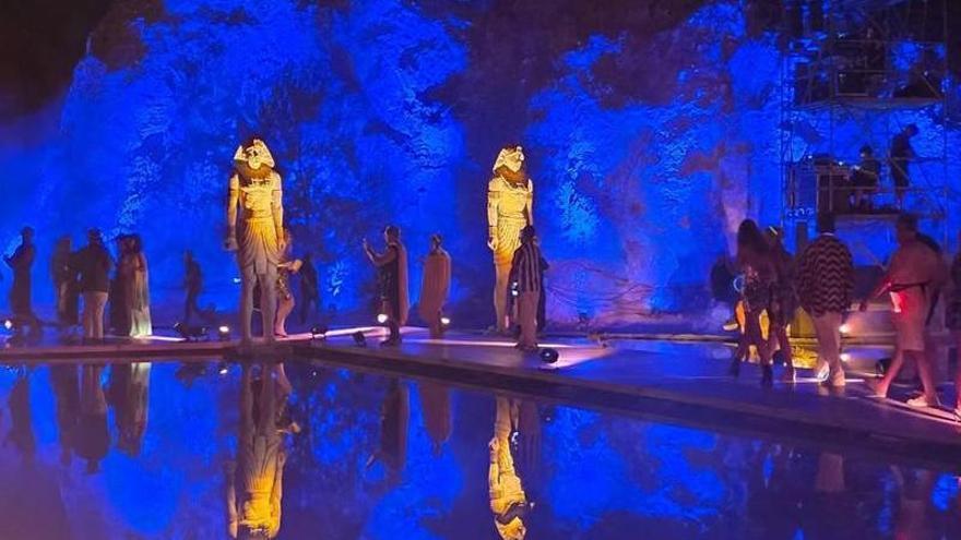 Galería: imágenes de la macrofiesta privada egipcia en sa Pedrera