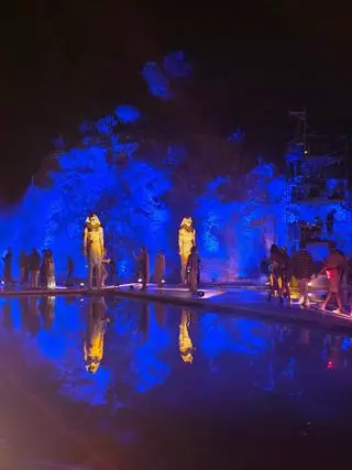 Fiestas en Ibiza: El lago artificial de la gran fiesta egipcia de sa Pedrera requirió al menos 170 toneladas de agua