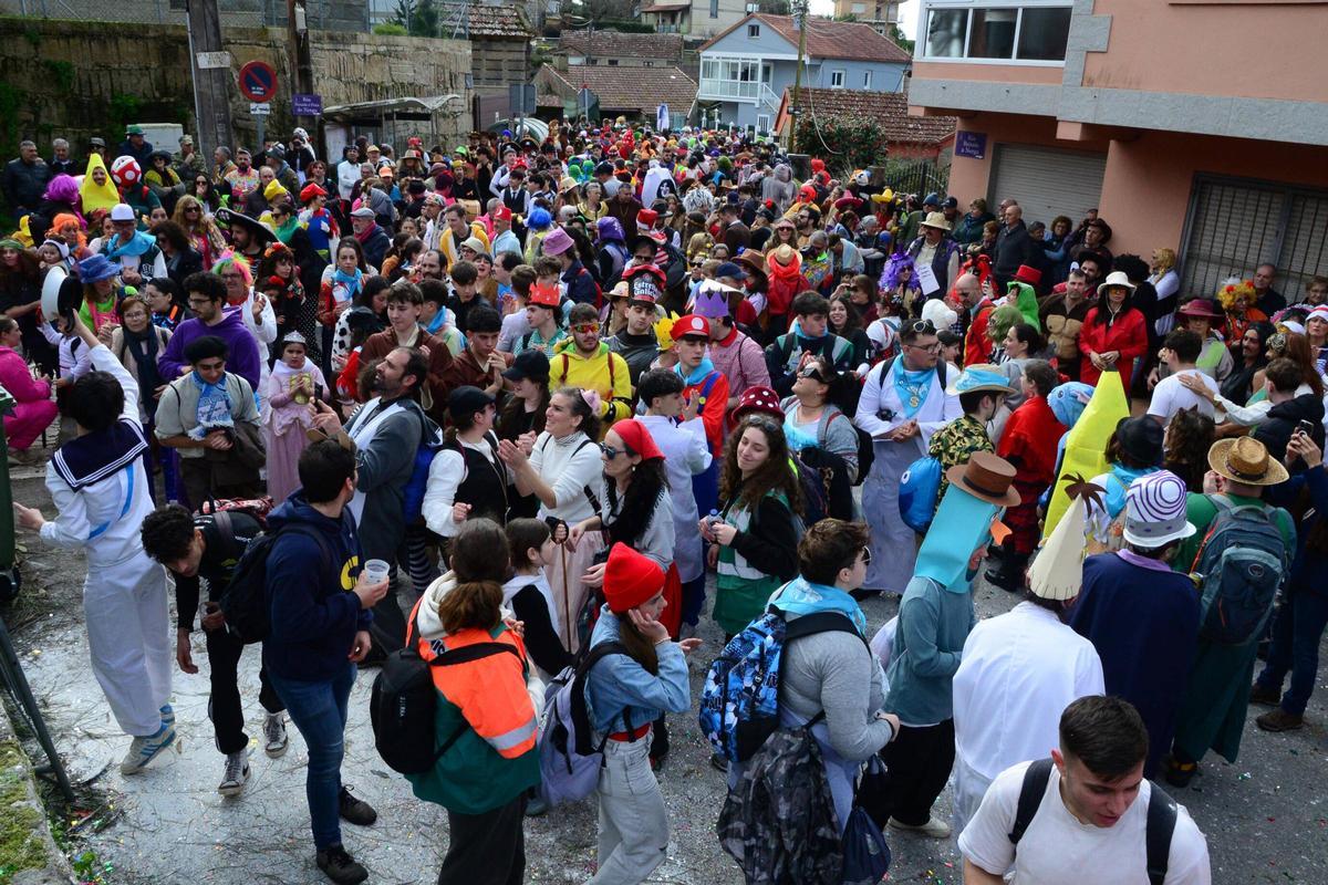 Colorido en el Martes de Entroido en O Hío