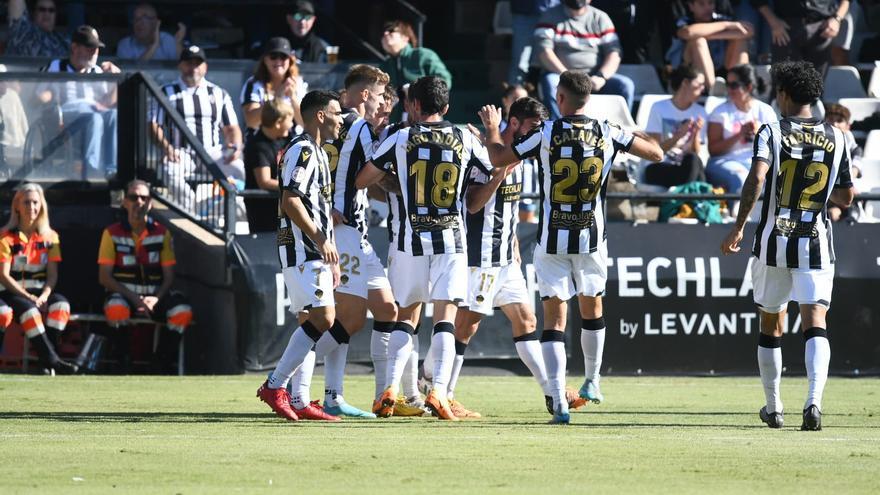 La crónica del Castellón-Intercity | Siempre es domingo de fiesta en Castalia (1-0)