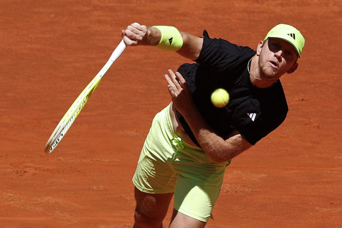 Alejandro Davidovich, durante su partido contra Sasha Zverev en el Mutua Madrid Open.