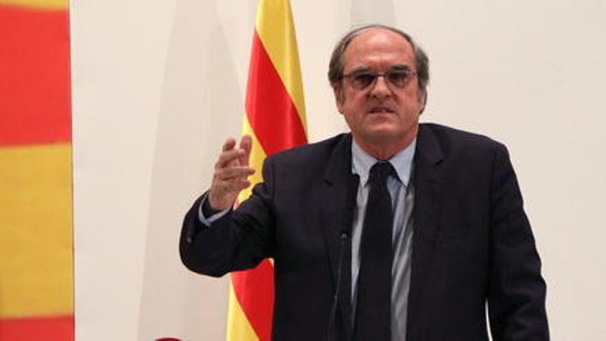 L&#039;exministre Ángel Gabilondo durant un míting del PSC a Badalona, l&#039;11 de desembre de 2017