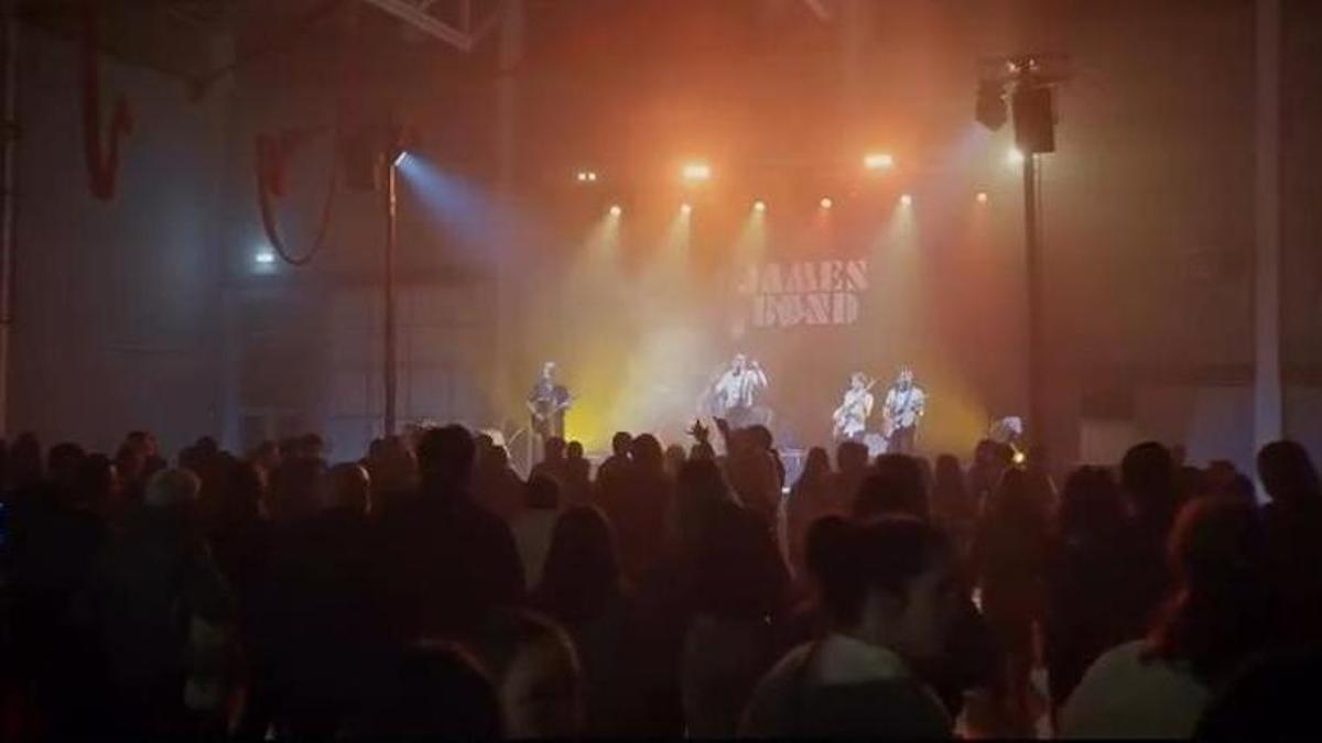 La James Band Versions actua dissabte.