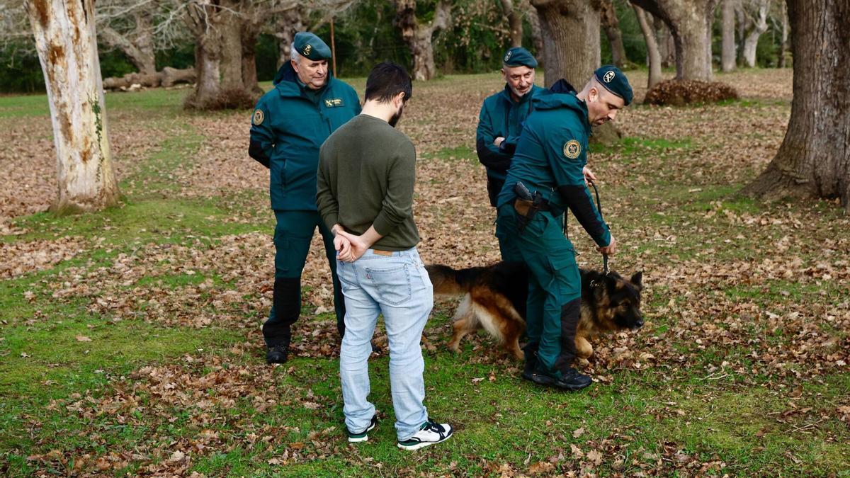 VIDEO: Así trabaja el grupo cinológico de la Guardia Civil