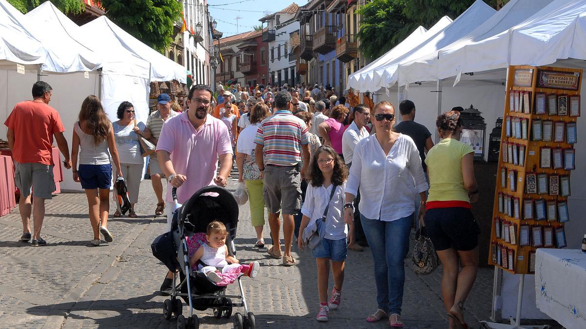 Feria comercial en Teror.