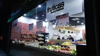 Dos encapuchados atracan con katanas una frutería de Zaragoza: "Hasta que no llegué a casa no exploté a llorar"