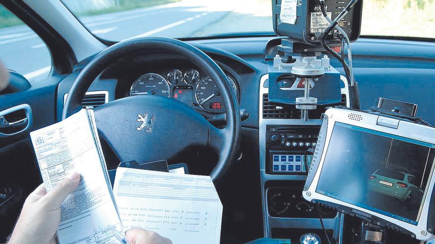 Investigado en Cerceda por conducir a más de 160 km/h en una carretera limitada a 70 km/h