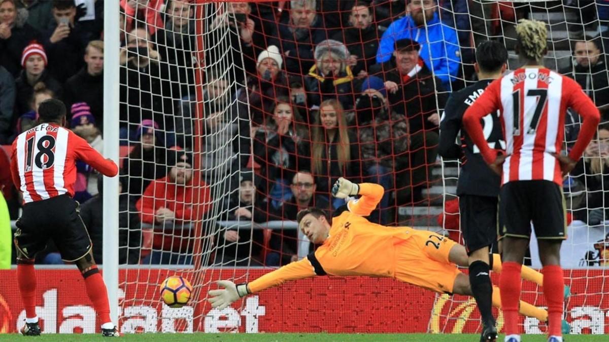 Defoe evitó, transformando dos penalties, la victoria del Liverpool en Sunderland