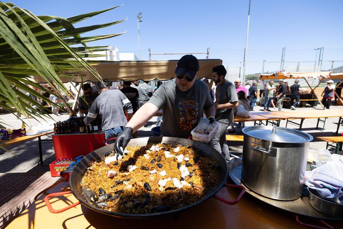 Aquí están todas las fotos del concurso de fideuá de Puig d'en Valls Aquí están todas las fotos del concurso de fideuá de Puig d'en Valls