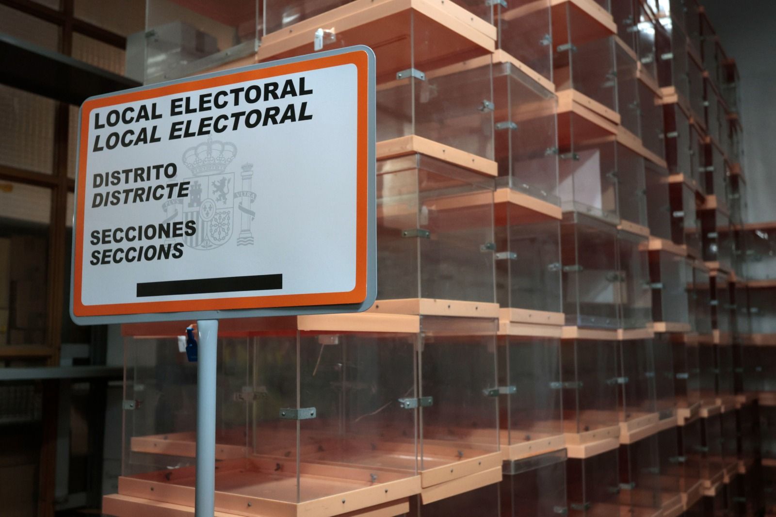 Dispositivo de preparación para el 28M en el almacén electoral de Delegación de Gobierno