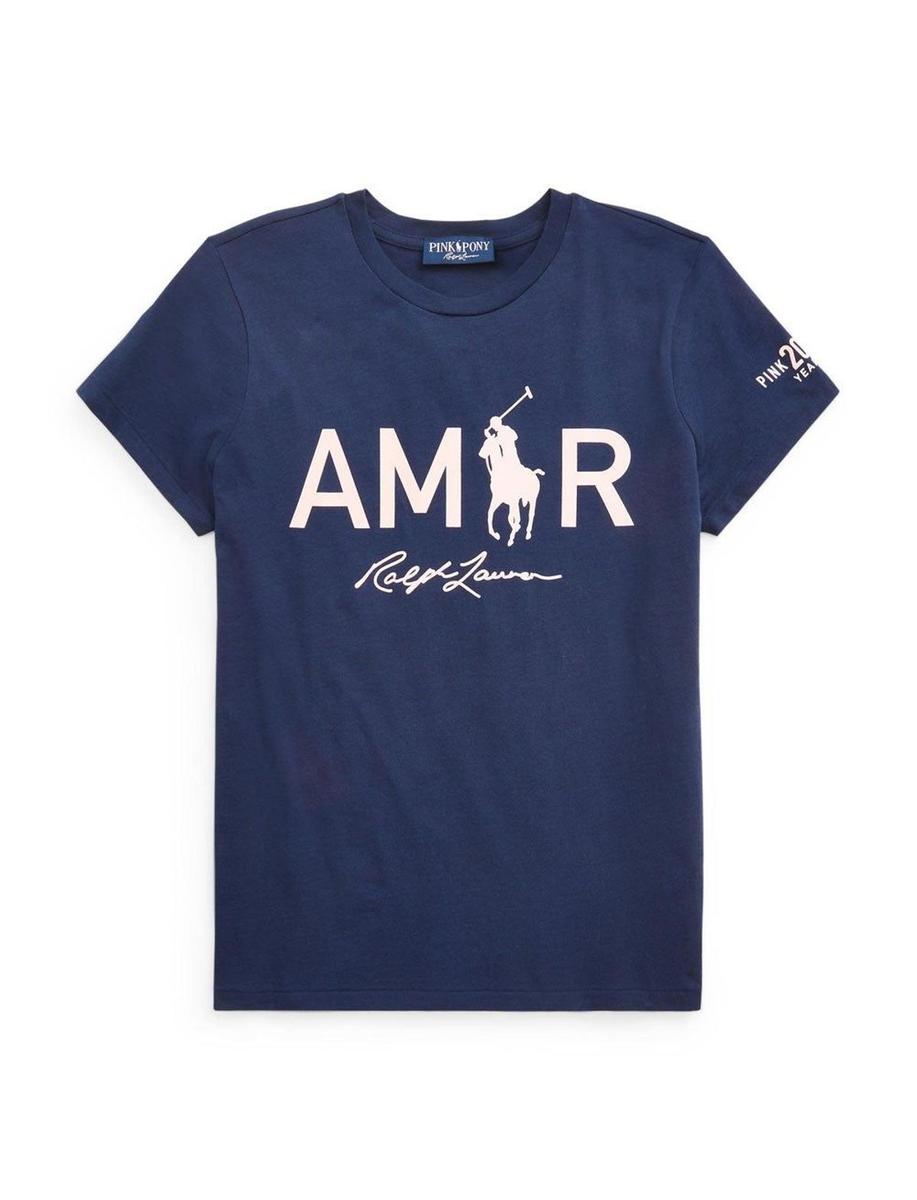 Camiseta azul con el texto 'Amor' de Polo Ralph Lauren. (Precio: 70 euros)