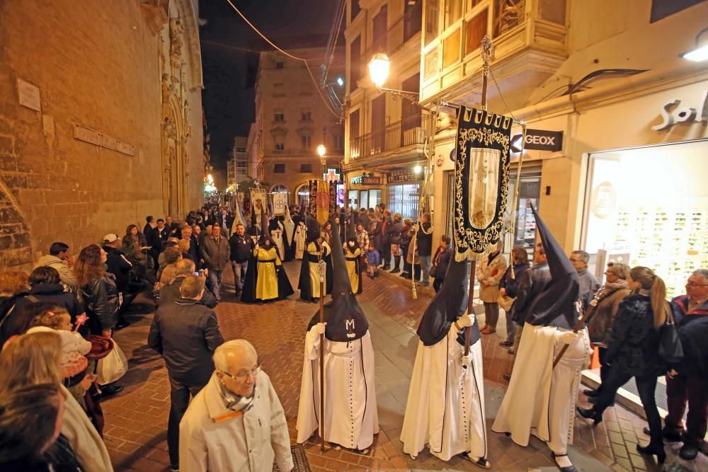 Procesión dels Estendards y pregón de Semana Santa de Palma