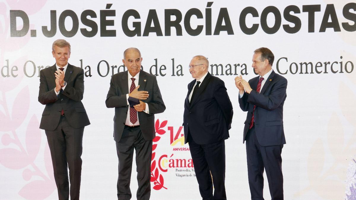 José García Costas, tras recibir la Medalla de Oro de la Cámara de Comercio: «Defendemos nuestros intereses, pero construimos el país cada día»