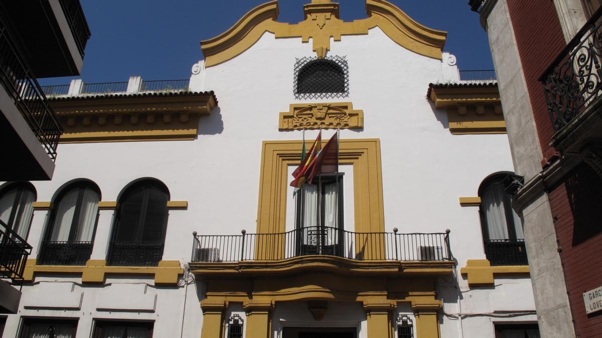 Fachada del Círculo de la Amistad de Córdoba.