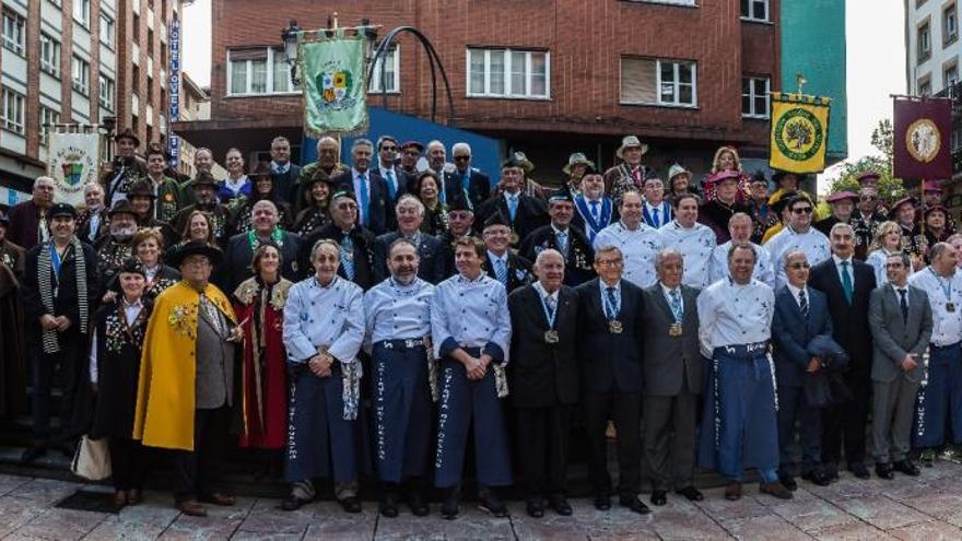 Foto de familia del Capítulo del Desarme del pasado año.